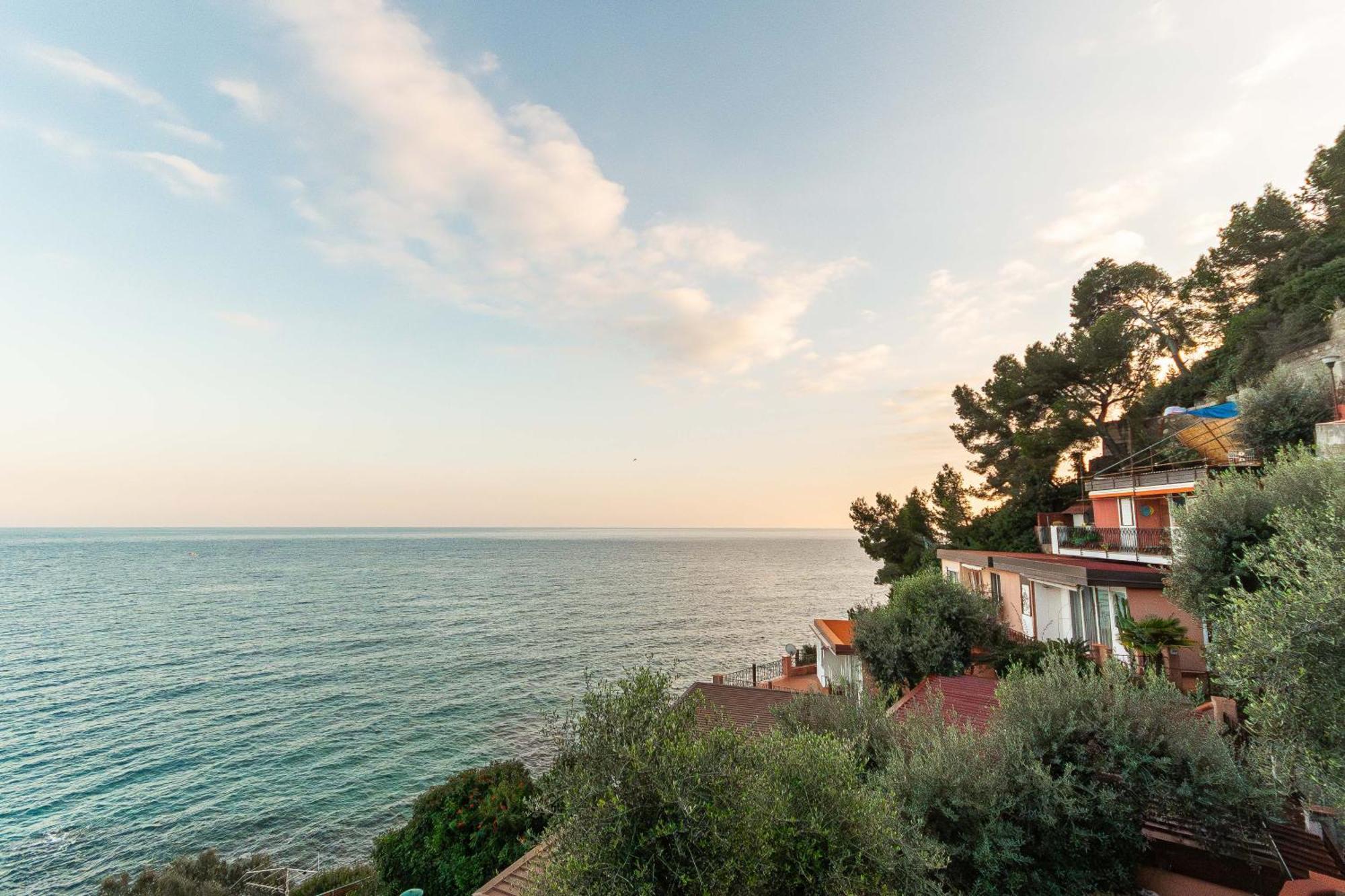 C22 Beachfront Villa - Spa Bath, Pool, Private Beach, Parking Free Marina dʼMarina dʼAndora 外观 照片