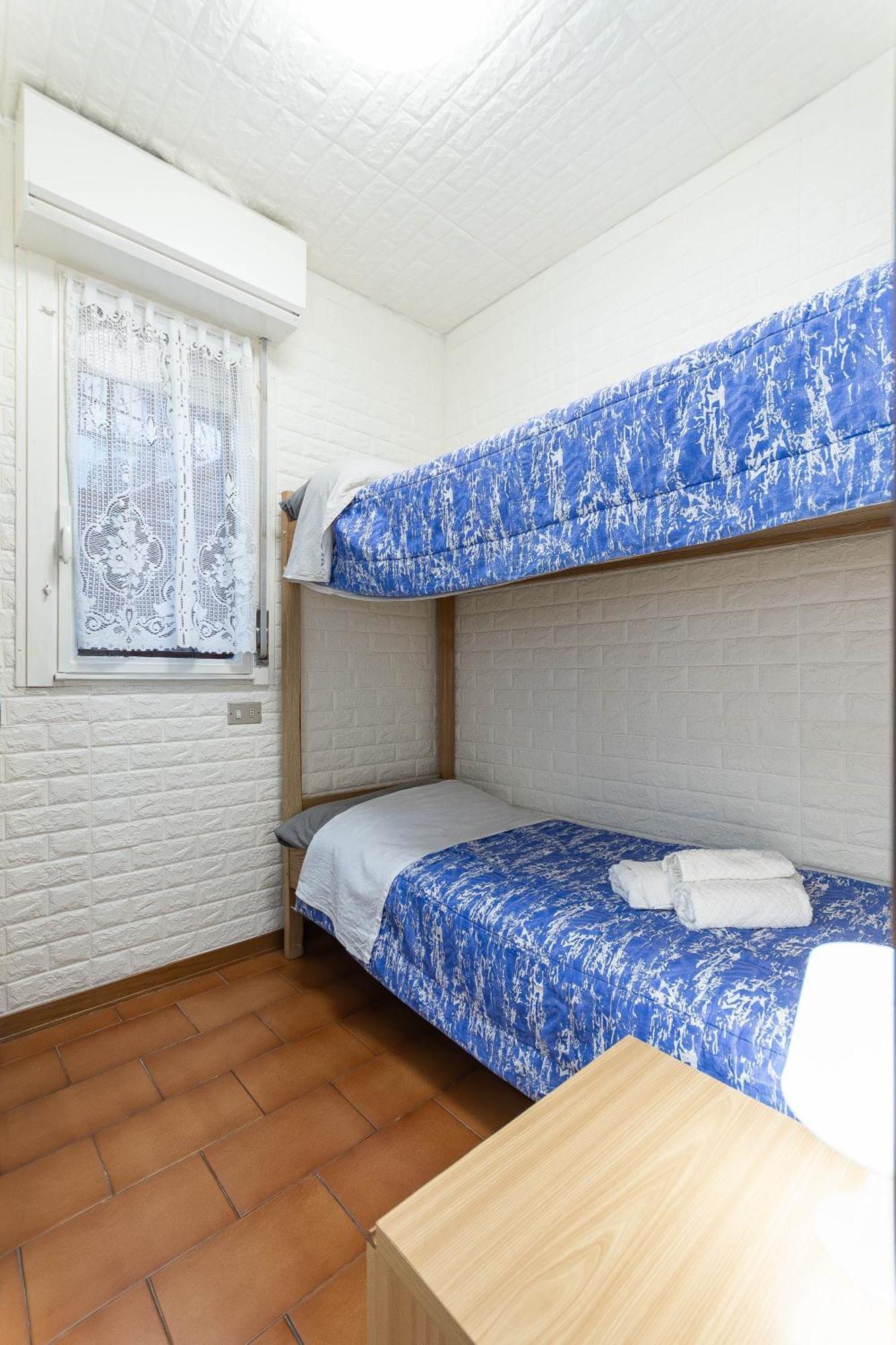 C22 Beachfront Villa - Spa Bath, Pool, Private Beach, Parking Free Marina dʼMarina dʼAndora 外观 照片